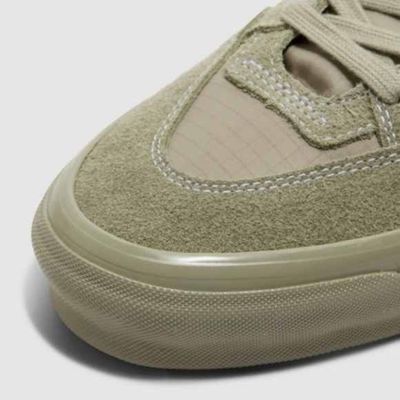 Men's Vans Premium Half Cab 33 'Hairy Suede Pack - Elm Tan' - Picture 8 of 16